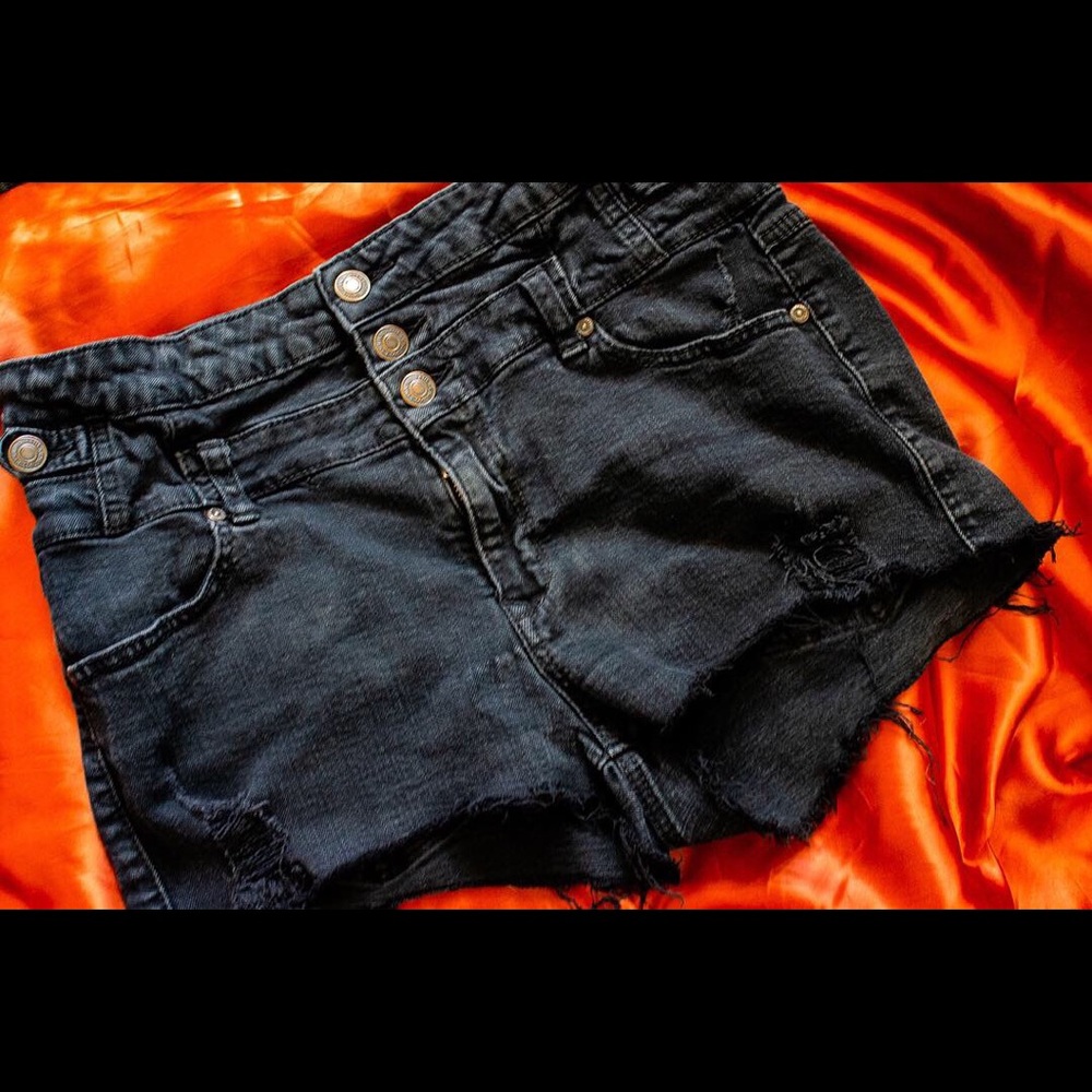 High Waisted Black Shorts